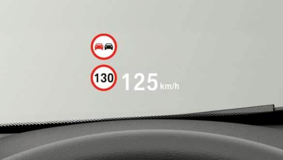 Head-Up Display. Head-Up Display dans la BMW Série 1.
