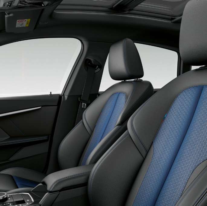 Sièges sport Trigon Sensatec Schwarz BMW Série 2 Gran Coupé Modèle M Sport Sièges sport Trigon Sensatec Schwarz BMW Série 2 Gran Coupé Modèle M Sport F44, intérieur