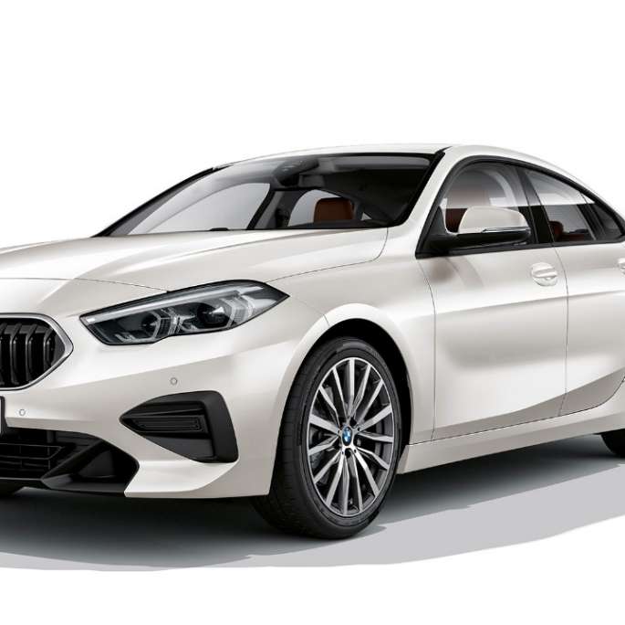 Naseaux BMW BMW Série 2 Gran Coupé Modèle Advantage Naseaux BMW BMW Série 2 Gran Coupé Modèle Advantage Mineralweiß F44, vue de trois quarts face