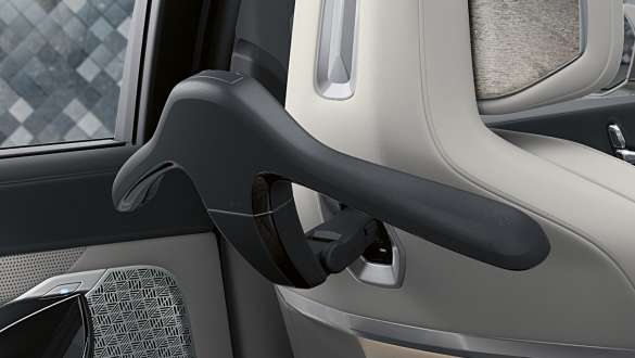 Cintre BMW pour système de voyage multifonction Travel & Comfort. Cintre BMW pour système de voyage multifonction Travel & Comfort.