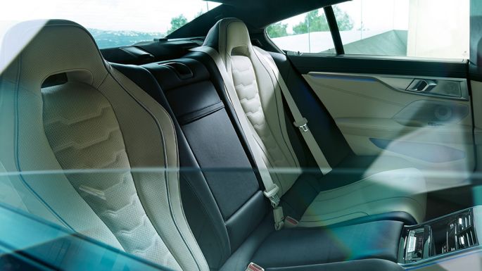 Design intérieur à l'arrière BMW Série 8 Gran Coupé, design intérieur à l'arrière