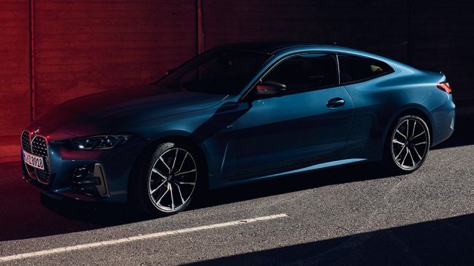 Vue de profil ligne de toit BMW M440i xDrive Coupé G22 2020 BMW M440i xDrive Coupé Arctic Race Blue metallic G22 2020 vue de trois quarts de profil ligne de toit
