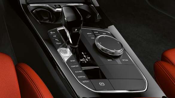 Boîte de vitesses sport Steptronic. BMW M135i xDrive avec boîte de vitesses sport Steptronic.