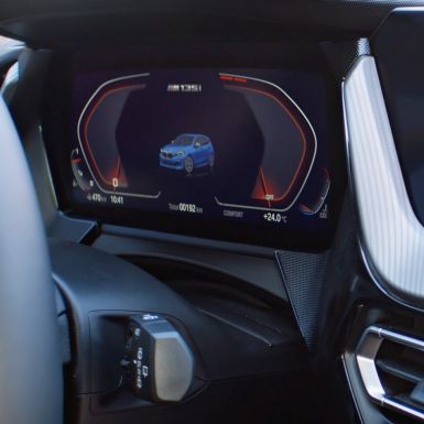 Vidéo de la BMW M135i xDrive. La nouvelle BMW M135i xDrive en vidéo.