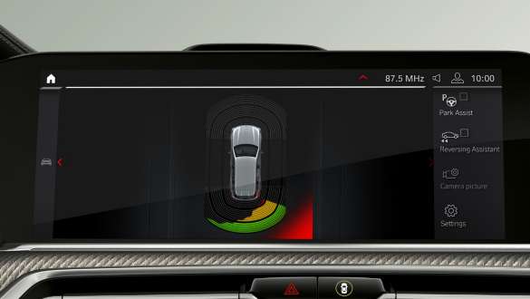 BMW X5 M avec Parking Assistant Pack Plus F95 G05 Parking Assistant Pack Plus BMW X5 M F95 2020 G05 2018 SUV, intérieur
