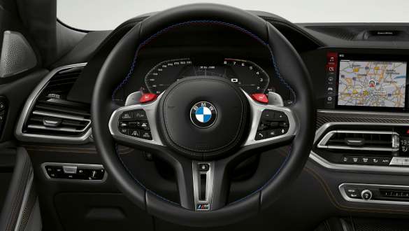 BMW X6 M Competition avec M Servotronic BMW X6 M Competition avec M Servotronic F96 2020, poste de conduite