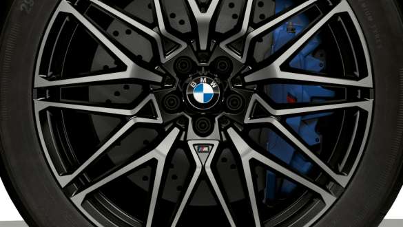 Freins M composites de la BMW X6 M Competition Freins M composites de la BMW X6 M Competition F96 2020, vue en gros plan
