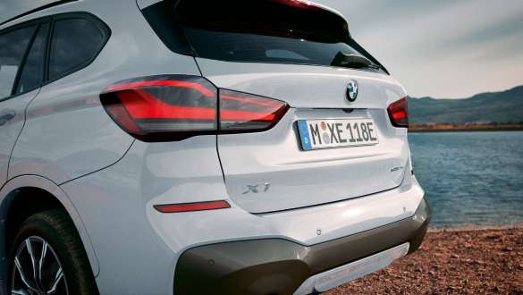 Concept de la BMW X1 xDrive25e F48 Concept de la BMW X1 xDrive25e F48 2019 F48 2019 vue de trois quarts arrière