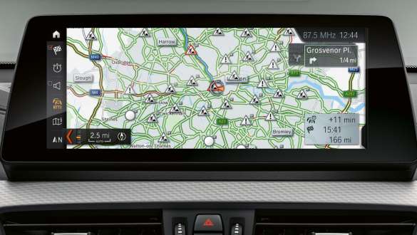 Real Time Traffic Information de la BMW X2 F39 Real Time Traffic Information RTTI de la BMW X2 2018 F39 intérieur