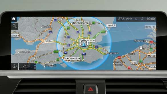 Plug-in Hybrid BMW X5 xDrive45e G05 système de navigation Plug-in Hybrid BMW X5 xDrive45e G05 système de navigation vue en gros plan