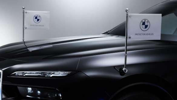 BMW Série 7 Protection G73 porte-drapeau BMW Série 7 Protection G73 porte-drapeau