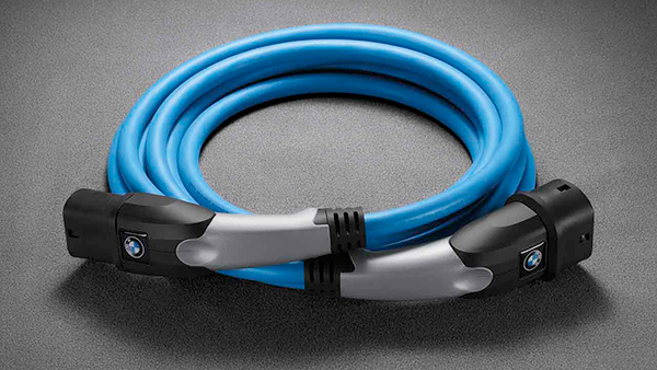 Hybride Rechargeable BMW X3 xDrive30e – la BMW Wallbox en vidéo