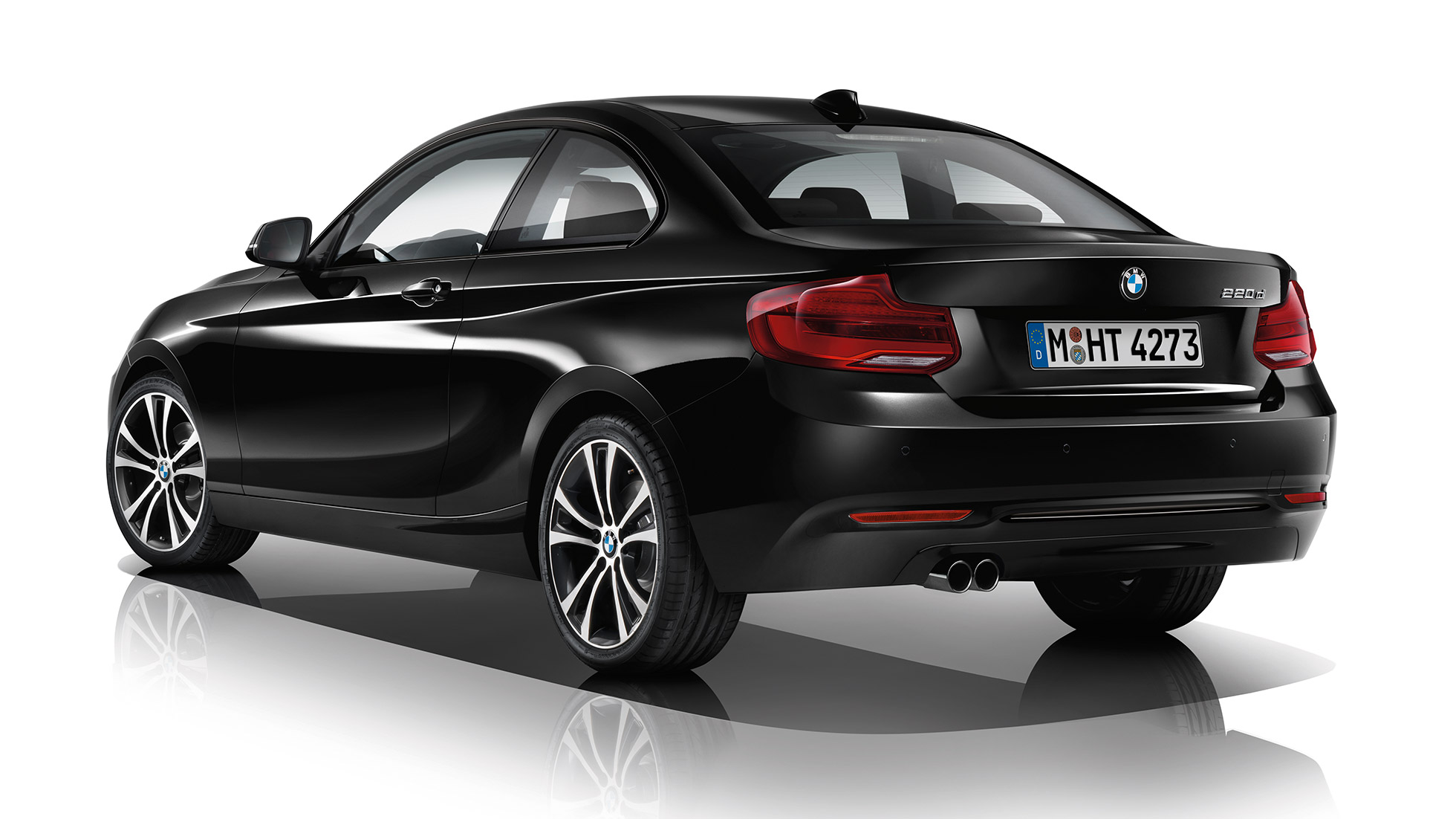 BMW Série 2 Coupé, Modèle Sport, vue de trois quarts de la poupe BMW Série 2 Coupé, Modèle Sport, vue de trois quarts de la poupe