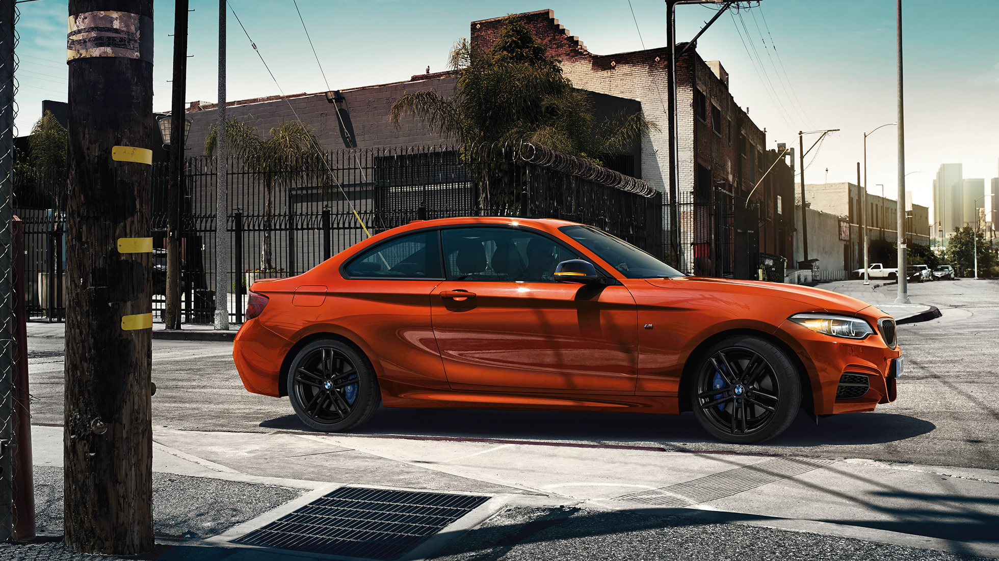 BMW Série 2 Coupé, vue de profil BMW Série 2 Coupé, vue de profil