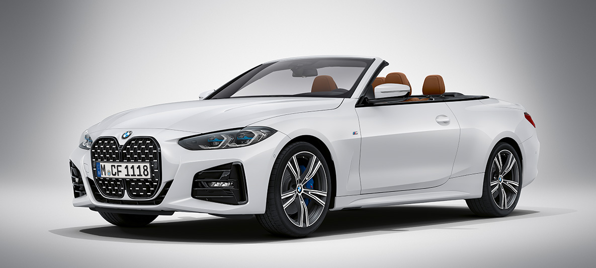 BMW Individual Brillantweiß metallic BMW Série 4 Cabriolet G23 2020 Vue de trois quarts avant à l'arrêt de la BMW Série 4 Cabriolet Individual Brillantweiß metallic G23 2020