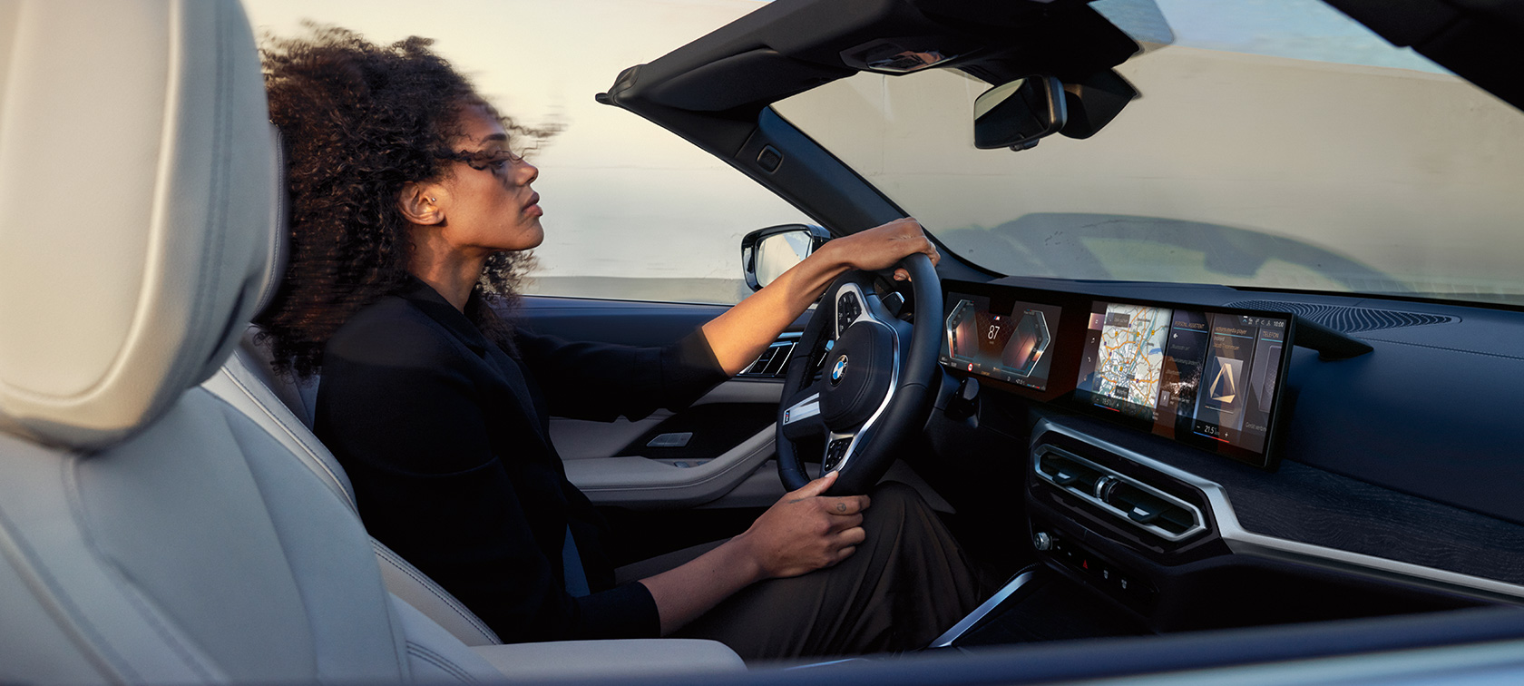 Services numériques et systèmes d’assistance au conducteur de la BMW Série 4 Cabriolet G23 2020 Habitacle de la BMW Série 4 Cabriolet G23 2020, systèmes d’assistance au conducteur et services numériques