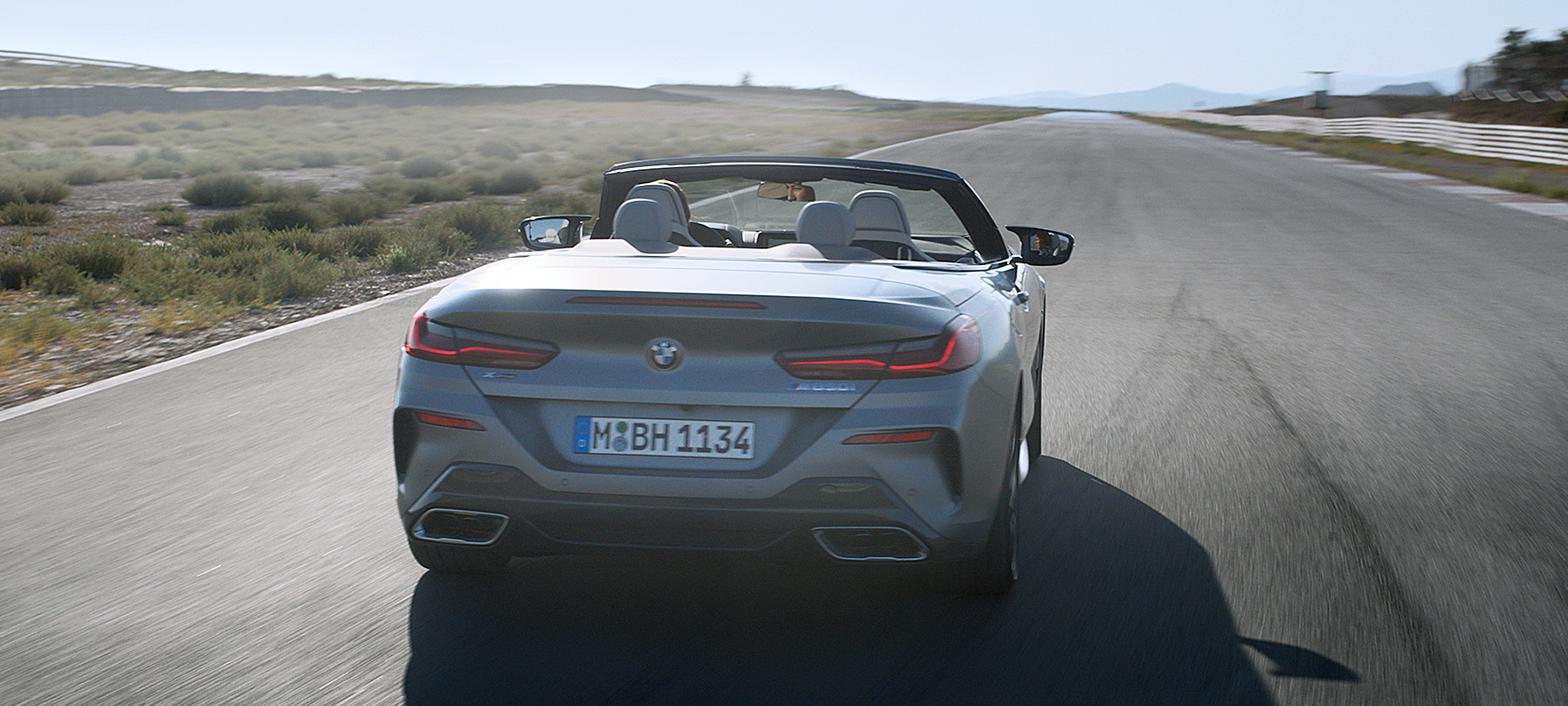 BMW Série 8 Cabrio G14 LCI restylage 2022 Dynamique de conduite en vidéo BMW Série 8 Cabrio G14 LCI restylage 2022 Dynamique de conduite en vidéo