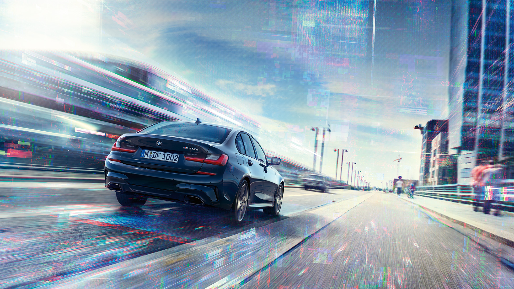 Vue arrière de la BMW M340i xDrive Berline BMW M340i xDrive Berline G20 Saphirschwarz metallic, vue arrière en mouvement