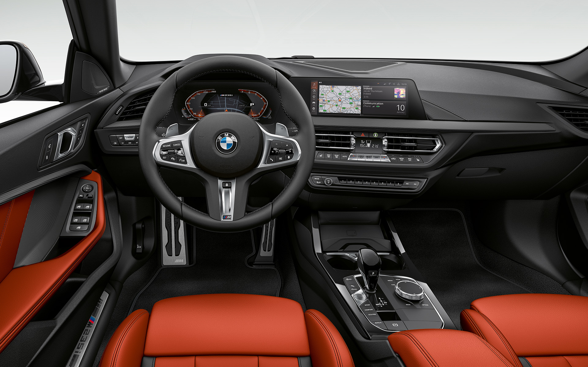 Poste de conduite, BMW M235i xDrive Gran Coupé F44 Poste de conduite orienté vers le conducteur de la BMW M235i xDrive Gran Coupé F44 2020, intérieur