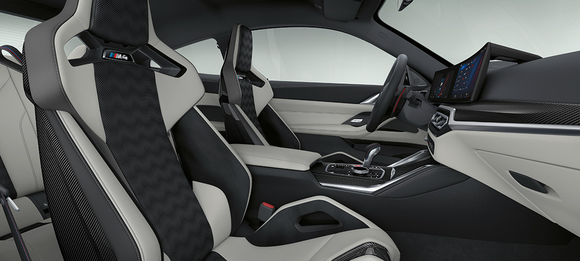 BMW Individual revêtement intérieur tout cuir Merino Silverstone/Schwarz BMW M4 Coupé 2021 G82 habitacle BMW Individual revêtement intérieur tout cuir Merino Silverstone/Schwarz BMW M4 Coupé G82 2021 habitacle poste de conduite