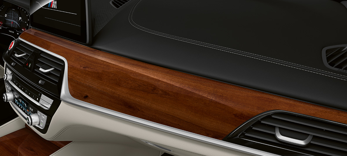 BMW Individual BMW M5 Berline F90 LCI restylage 2020 inserts de décoration BMW Individual en Zwetschge braun hochglänzend avec incrustation en Perlglanz Chrom BMW Individual BMW M5 Berline F90 LCI restylage 2020 inserts de décoration BMW Individual en Zwetschge braun hochglänzend avec incrustation en Perlglanz Chrom