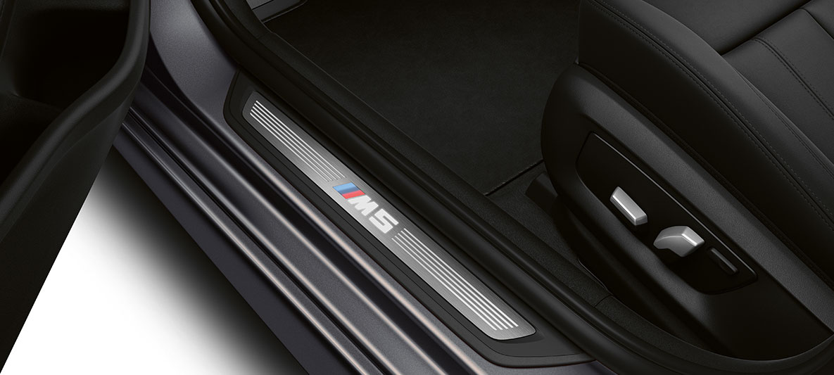 Seuils de porte avec inscription M5 BMW M5 F90 restylage 2020 habitacle Seuils de porte avec inscription M5 BMW M5 F90 restylage 2020 habitacle