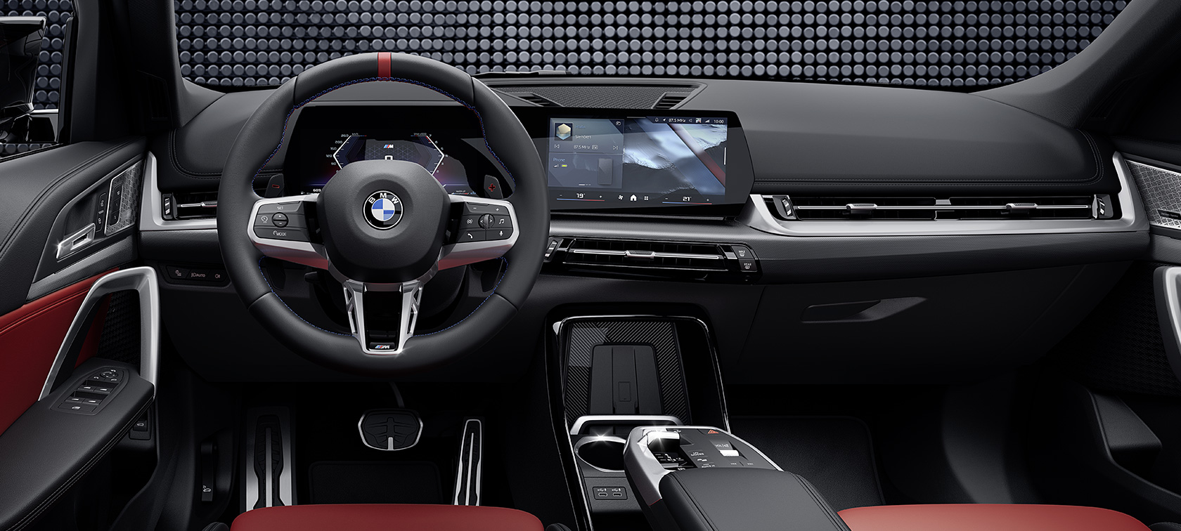 BMW X1 M35i xDrive intérieur volant et affichage BMW X1 M35i xDrive détails intérieur volant intérieur et affichage
