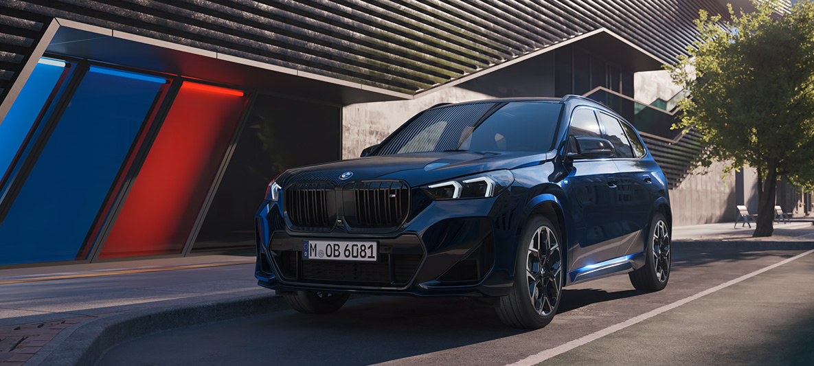 BMW Individual Tansanitblau métallisé BMW Individual Tansanitblau métallisé