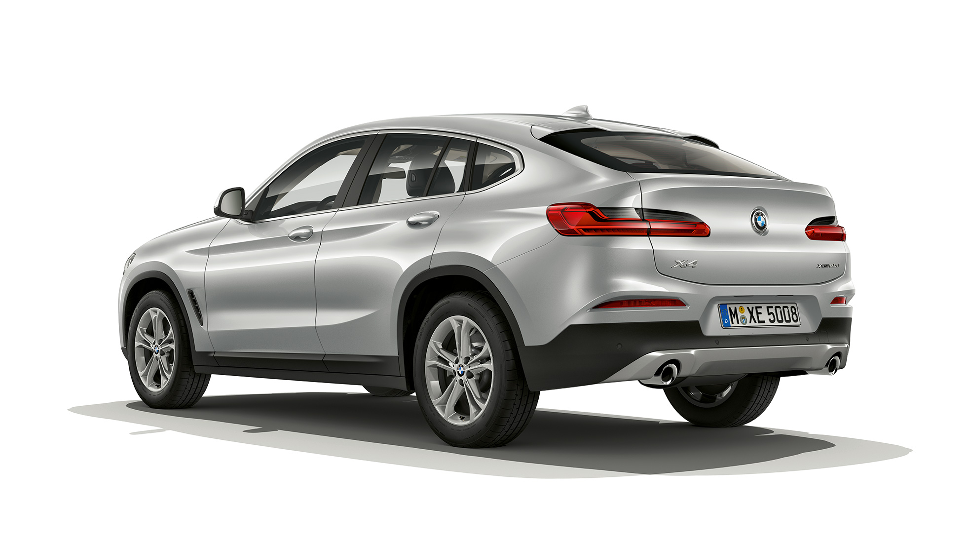 BMW X4 Modèle Advantage vue de trois quarts arrière Modèle Advantage G02 2018 en Glaciersilber vue de trois quarts arrière