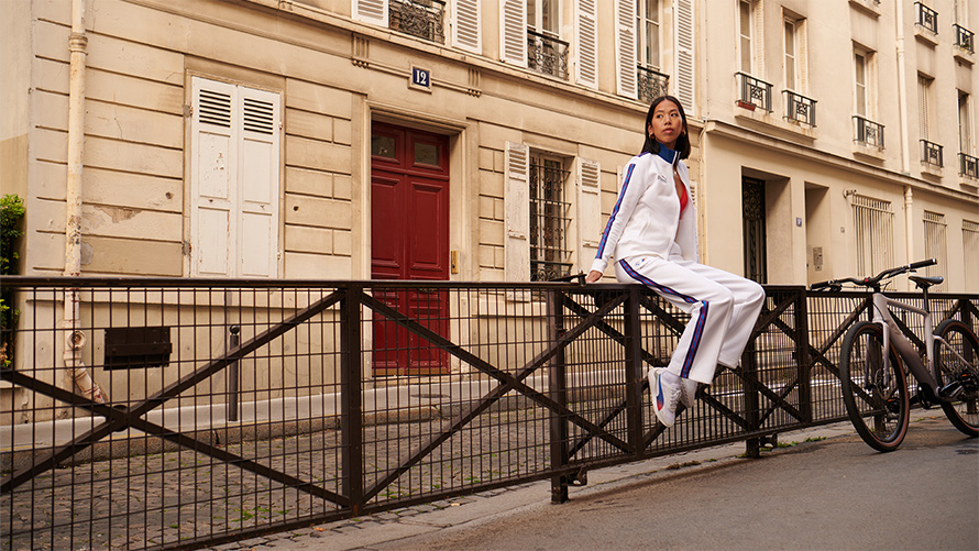 BMW Lifestyle Lookbook, BMW e-bike et tenue BMW M Motorsport