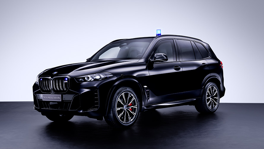 Véhicules de protection spéciale BMW BMW X5 Protection VR6 intacte Véhicules de protection spéciale BMW BMW X5 Protection VR6 vue de trois quarts avant intacte