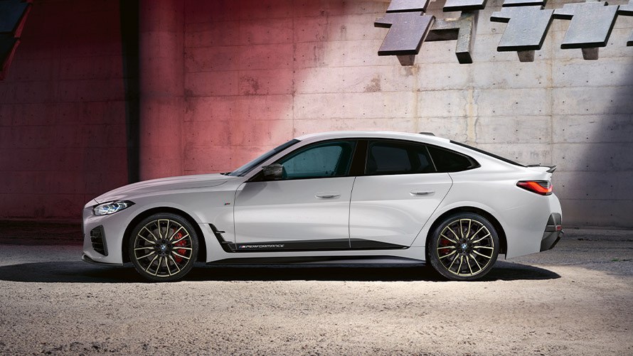 BMW Série 4 Gran Coupé G26 ICE vue de profil BMW M Performance Parts BMW Série 4 Gran Coupé G26 ICE vue de profil