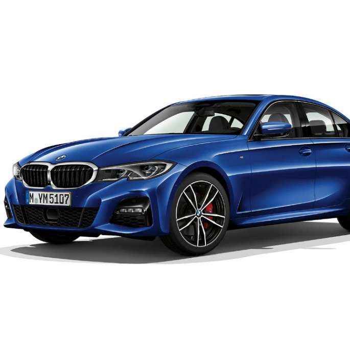 BMW Série 3 Berline, Modèle M Sport. Vue de profil à l’arrêt de la BMW Série 3 Berline en Modèle M Sport.