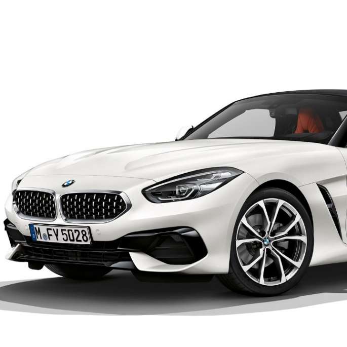 BMW Z4 Roadster en Modèle Sport, vue de trois quarts avant